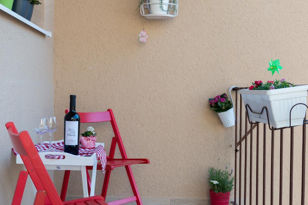 Room&Studio Apartment Just Enjoy Split Exteriör bild