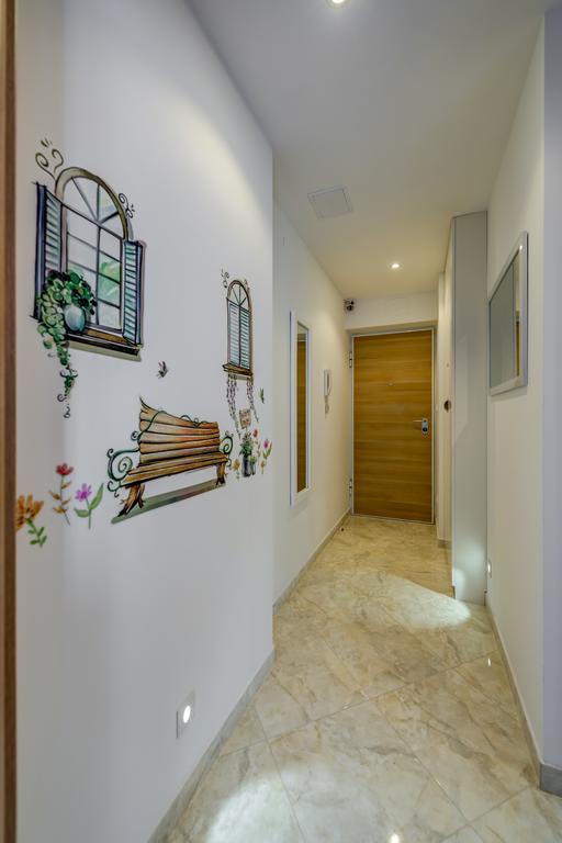 Room&Studio Apartment Just Enjoy Split Exteriör bild