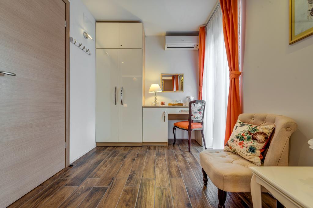 Room&Studio Apartment Just Enjoy Split Exteriör bild