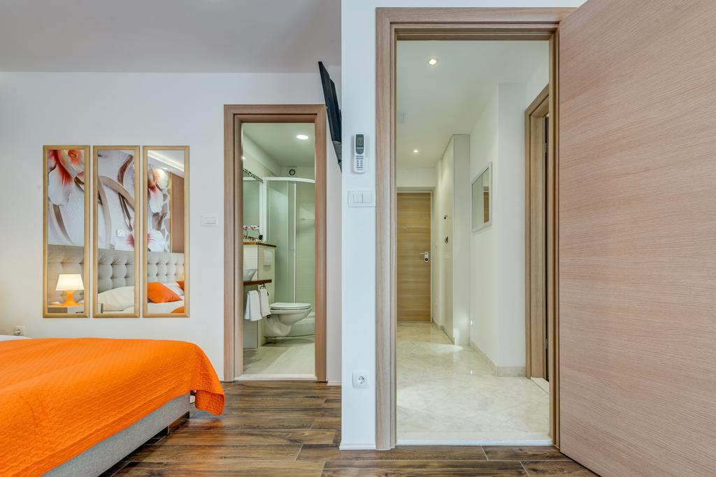 Room&Studio Apartment Just Enjoy Split Exteriör bild